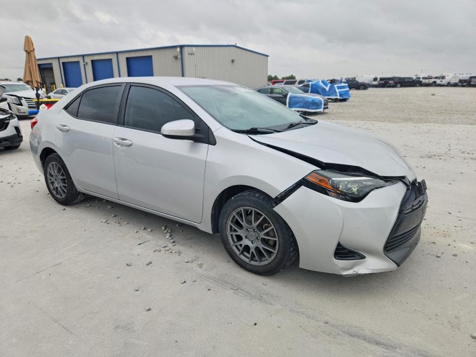 2018 TOYOTA COROLLA LE 4