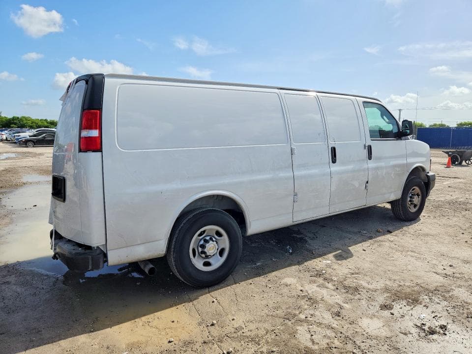 2025 CHEVROLET EXPRESS G2500 3