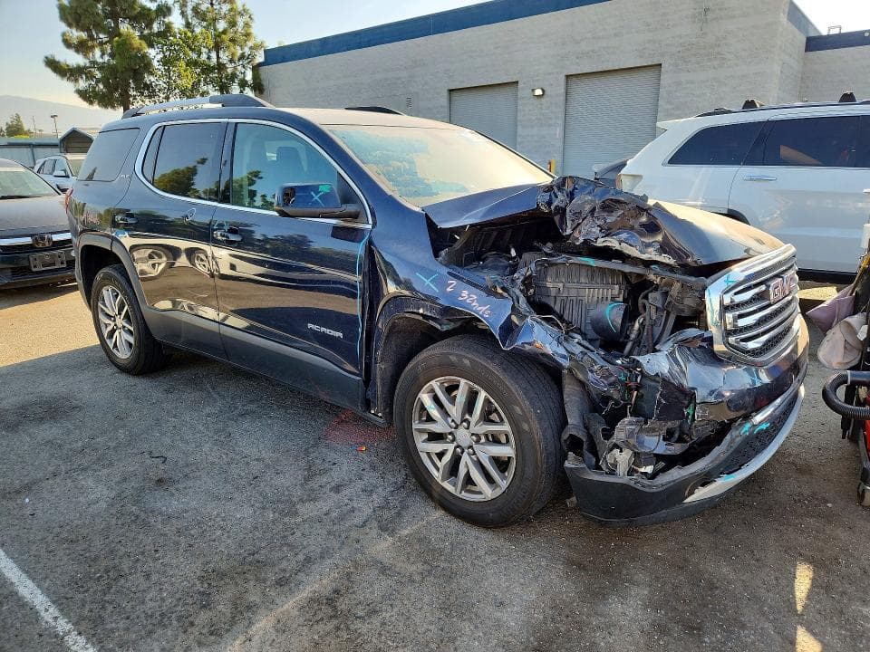 2017 GMC ACADIA SLE 4