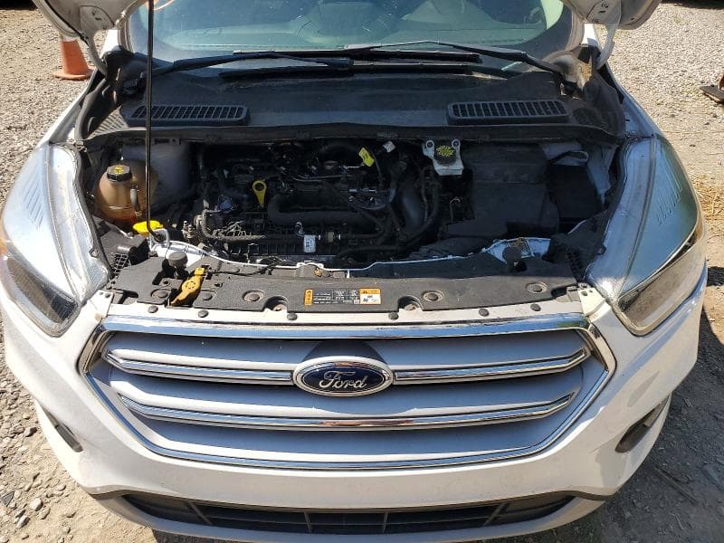 2019 FORD ESCAPE SE 12