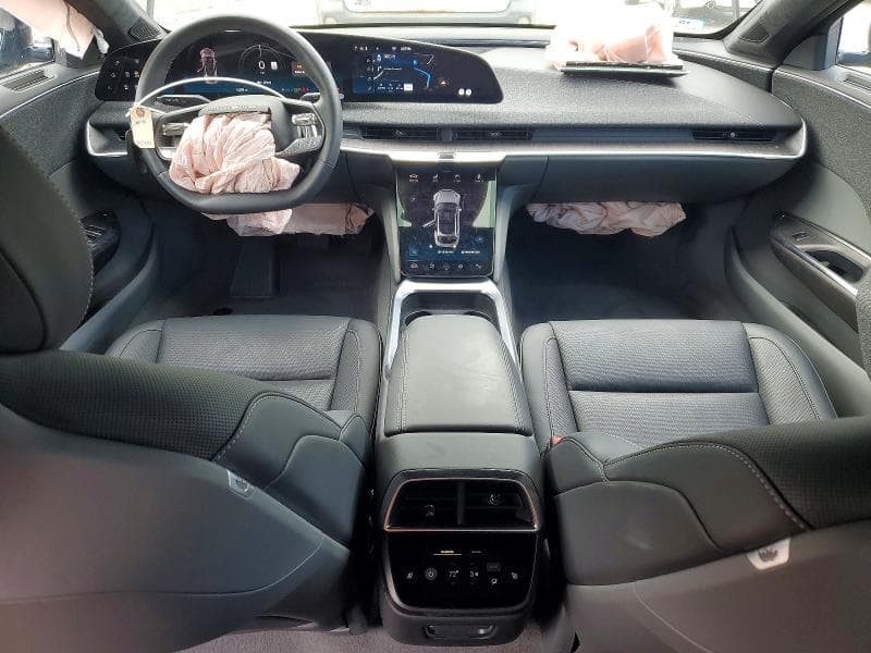 2023 LUCID MOTORS AIR PURE 8