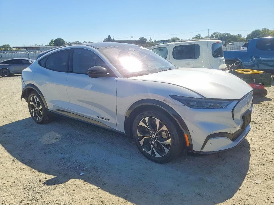 2021 FORD MUSTANG MACH-E PREMIUM 4