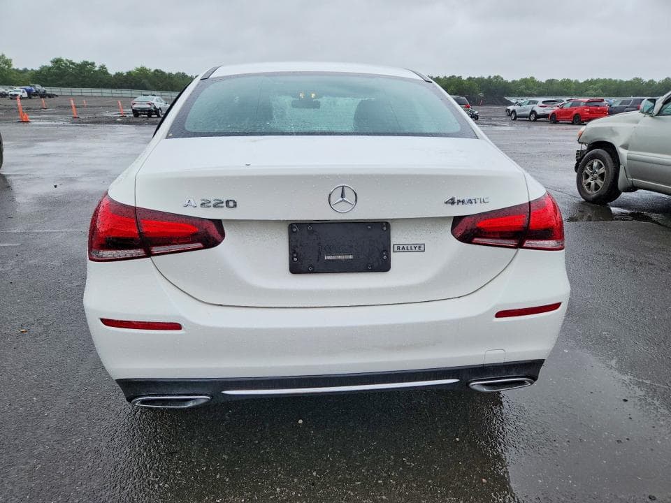 2020 MERCEDES-BENZ A 220 4MATIC 6