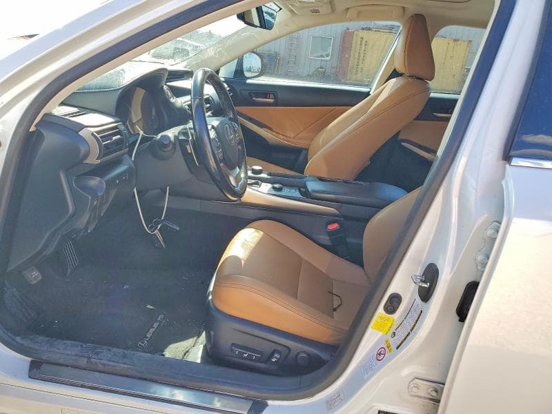 2017 LEXUS IS 200T 7
