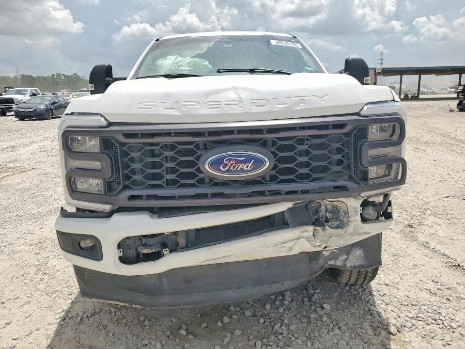 2023 FORD F250 SUPER DU 5