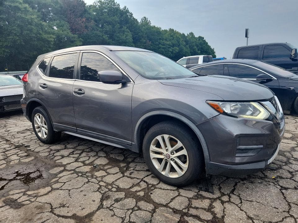 2017 NISSAN ROGUE S 4