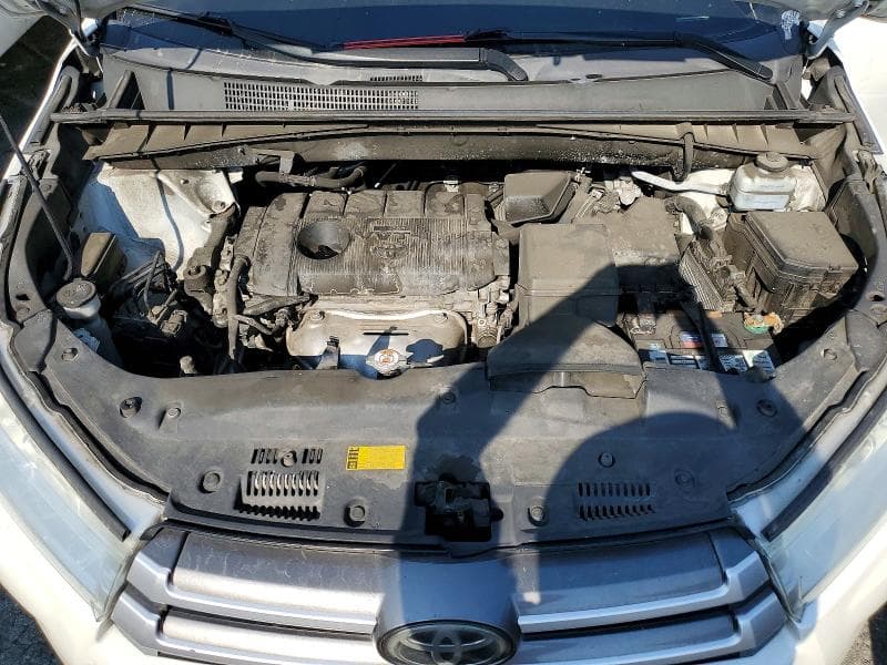 2019 TOYOTA HIGHLANDER LE 12