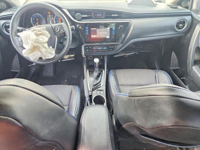 2017 TOYOTA COROLLA SE 8