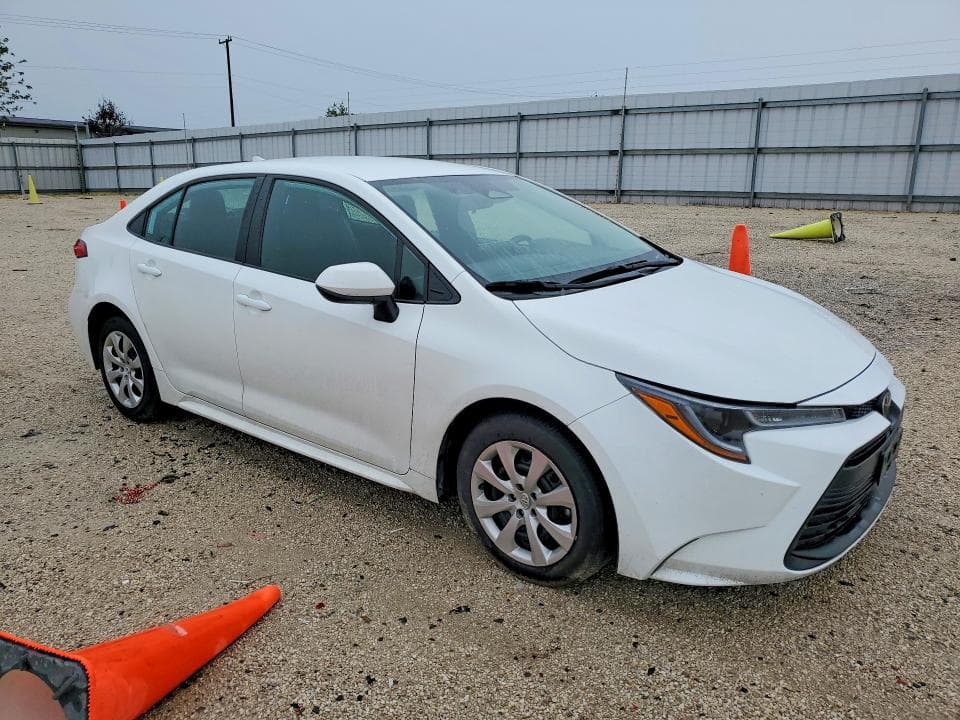 2025 TOYOTA COROLLA LE 4
