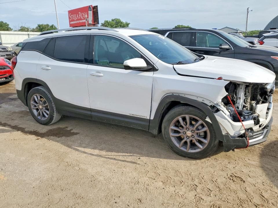 2022 GMC TERRAIN SLT 4