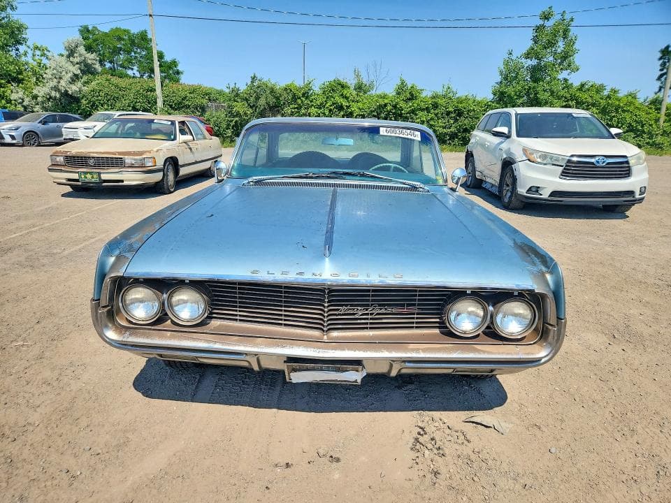 1962 OLDSMOBILE NINETY-EIGHT 5