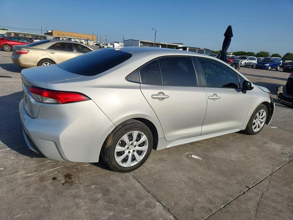 2021 TOYOTA COROLLA LE 3
