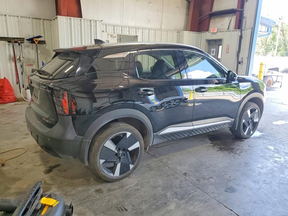 2025 NISSAN KICKS SR 3