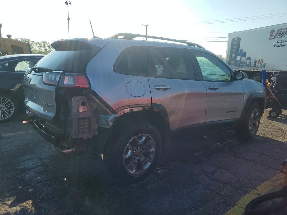 2019 JEEP CHEROKEE TRAILHAWK 3