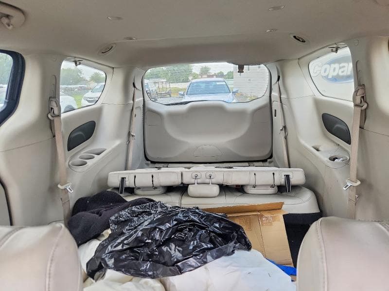 2021 CHRYSLER VOYAGER LXI 10