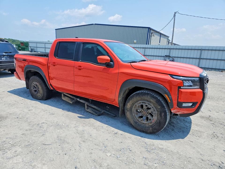 2025 NISSAN FRONTIER PRO-4X 4