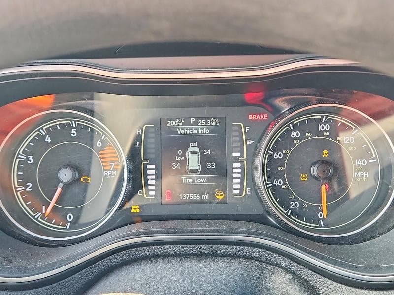 2020 JEEP CHEEROKE 9