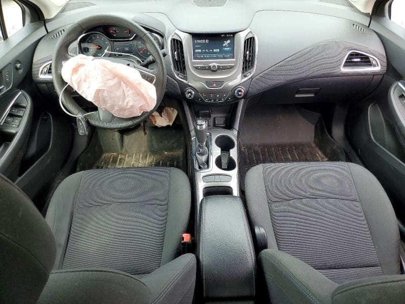 2017 CHEVROLET CRUZE LT 8