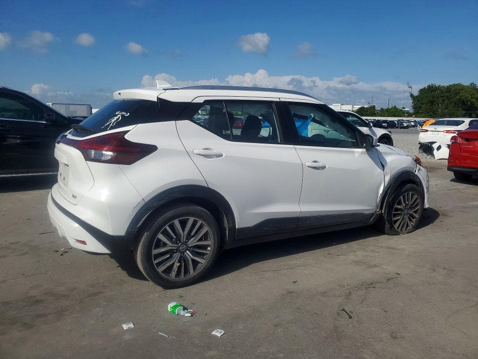 2021 NISSAN KICKS SV 3