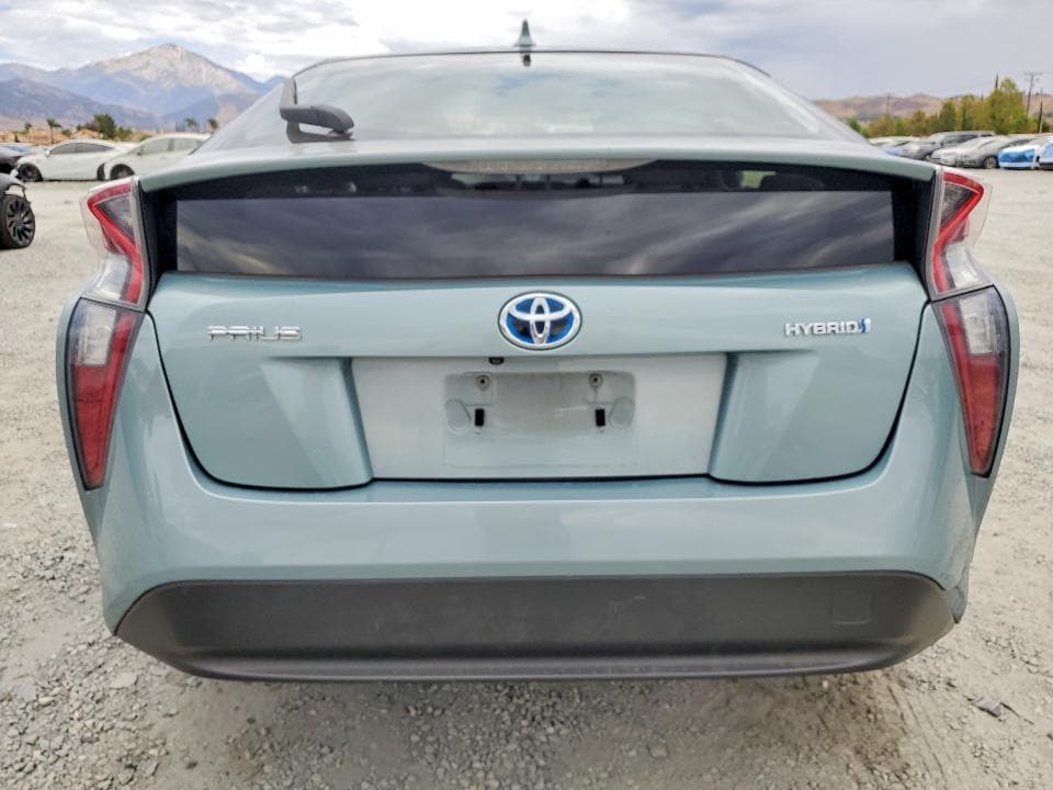 2017 TOYOTA PRIUS TWO 6