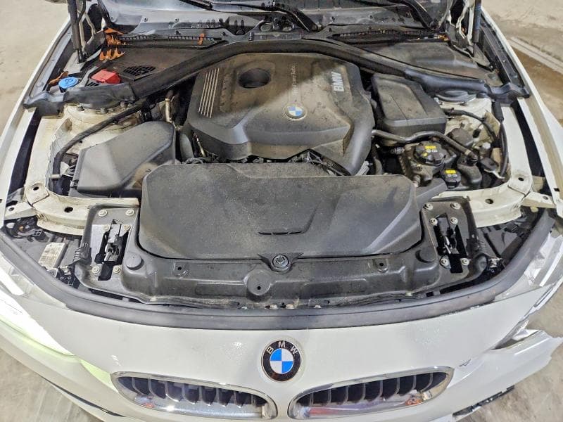 2018 BMW 330 XI 11
