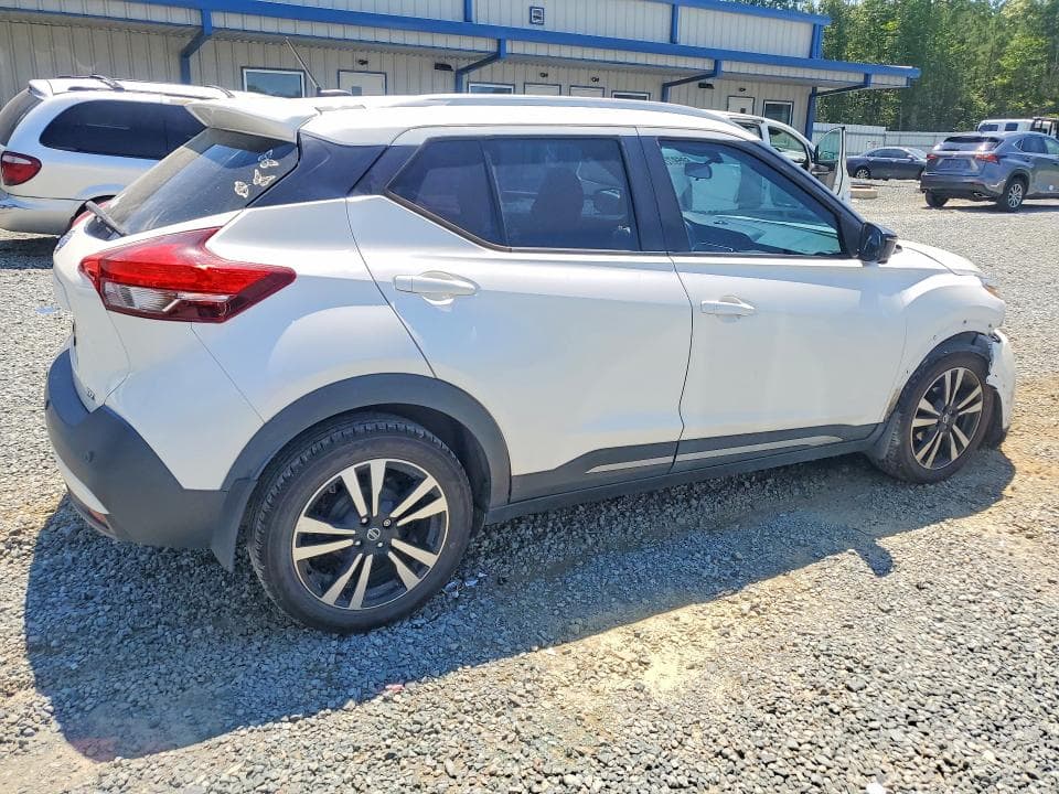 2020 NISSAN KICKS SR 3