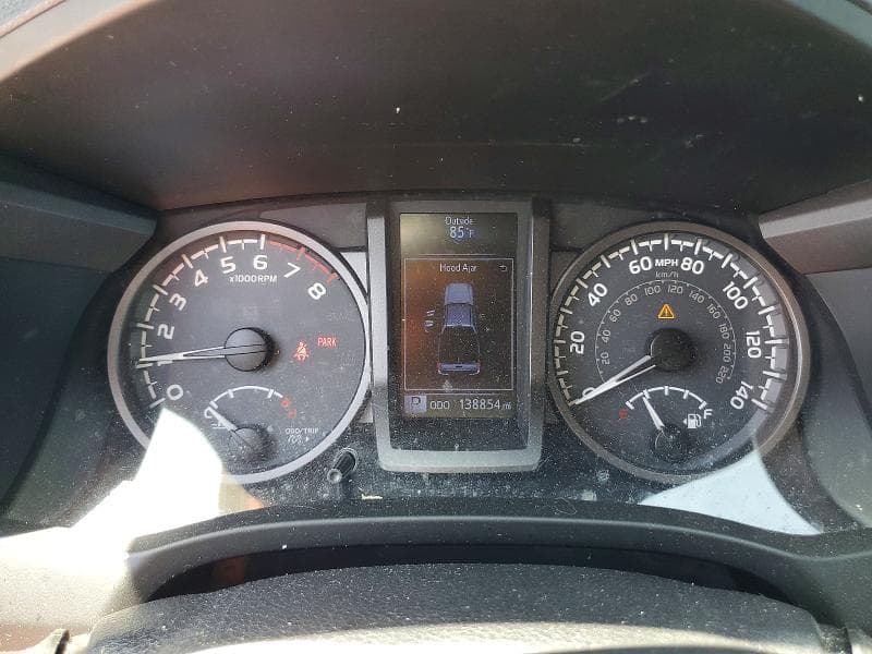 2018 TOYOTA TACOMA TRD SPORT 9