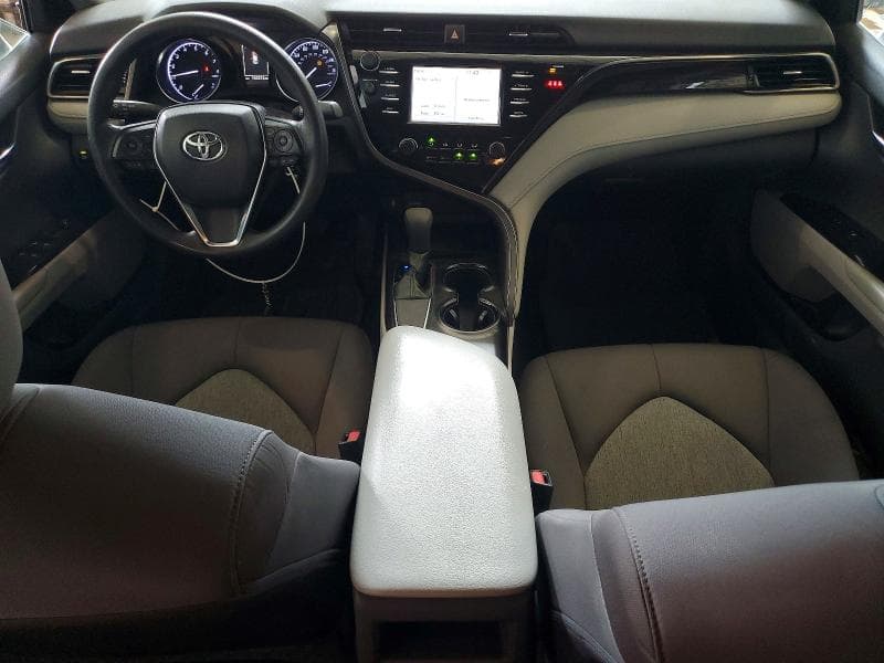 2019 TOYOTA CAMRY LE 8