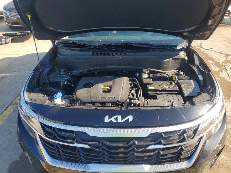 2026 KIA SELTOS LX 12