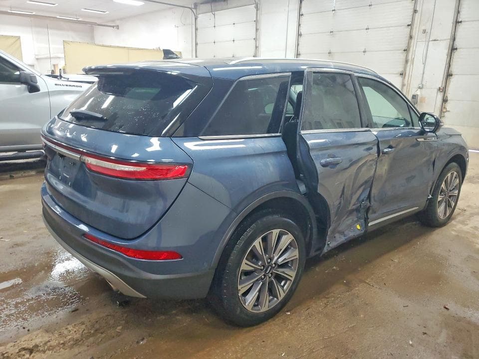 2022 LINCOLN CORSAIR RESERVE 3