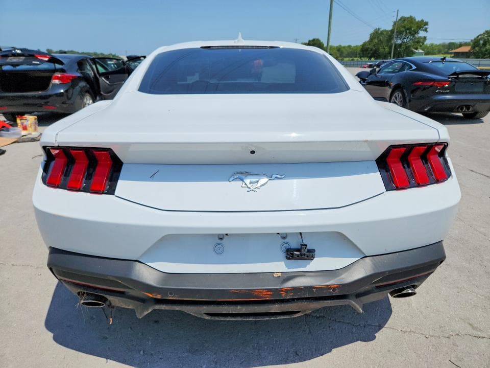 2026 FORD MUSTANG BASE 6