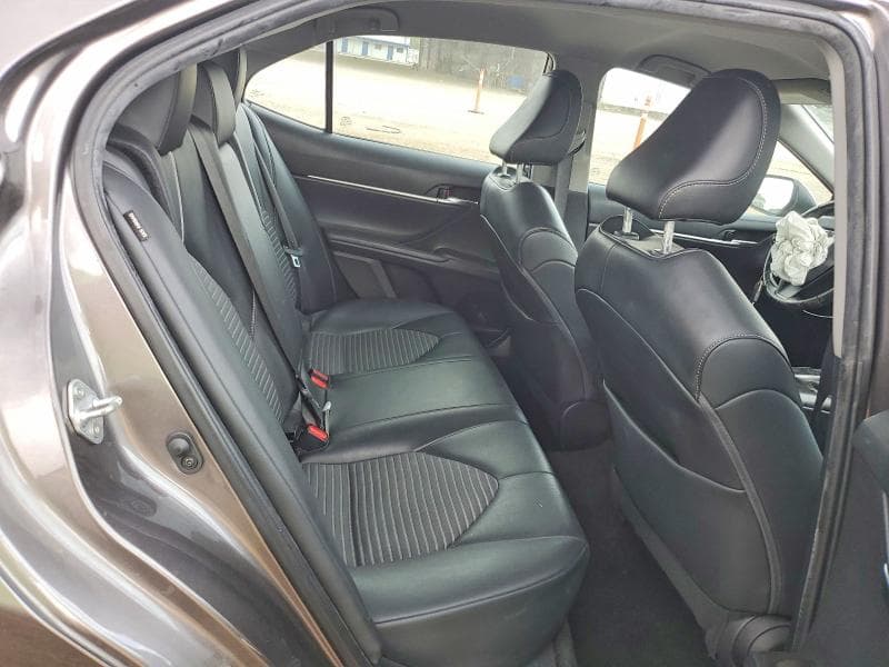 2022 TOYOTA CAMRY SE 10