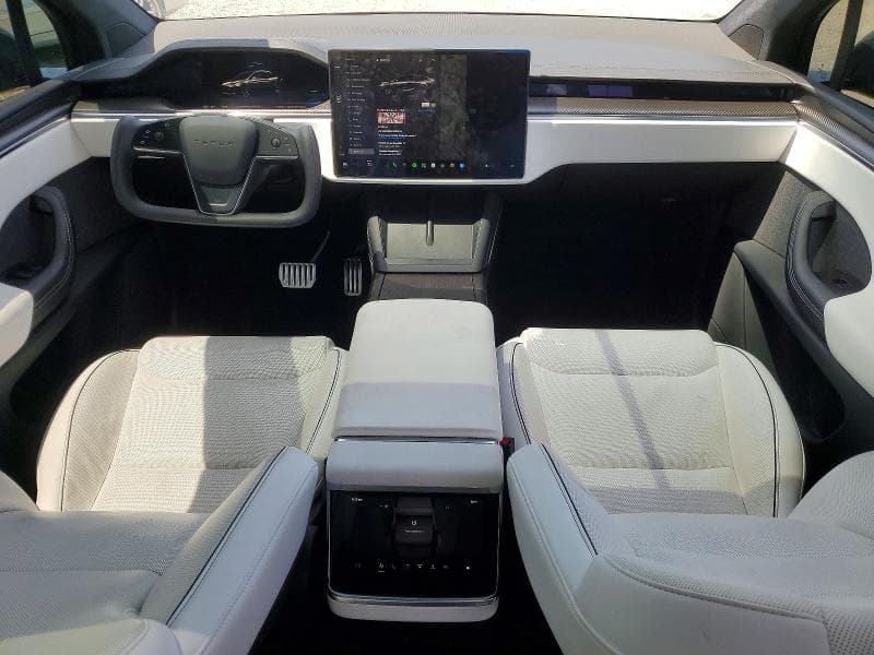 2022 TESLA MODEL X 8
