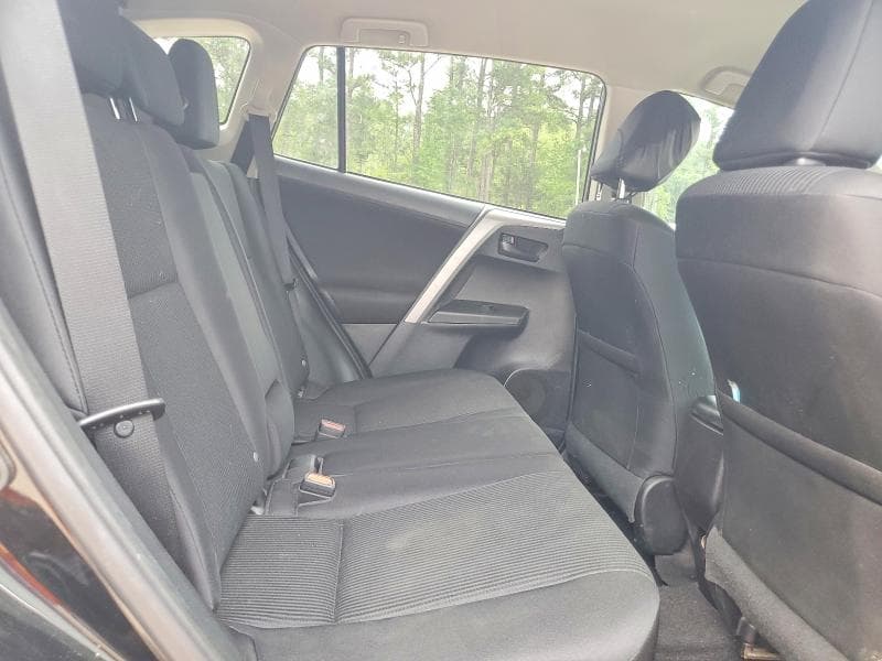 2017 TOYOTA RAV4 LE 11
