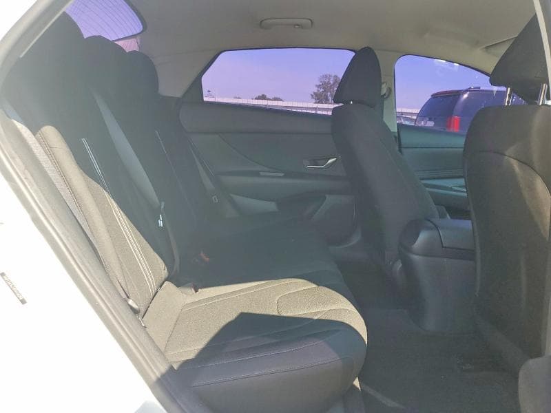 2023 HYUNDAI ELANTRA SEL 10