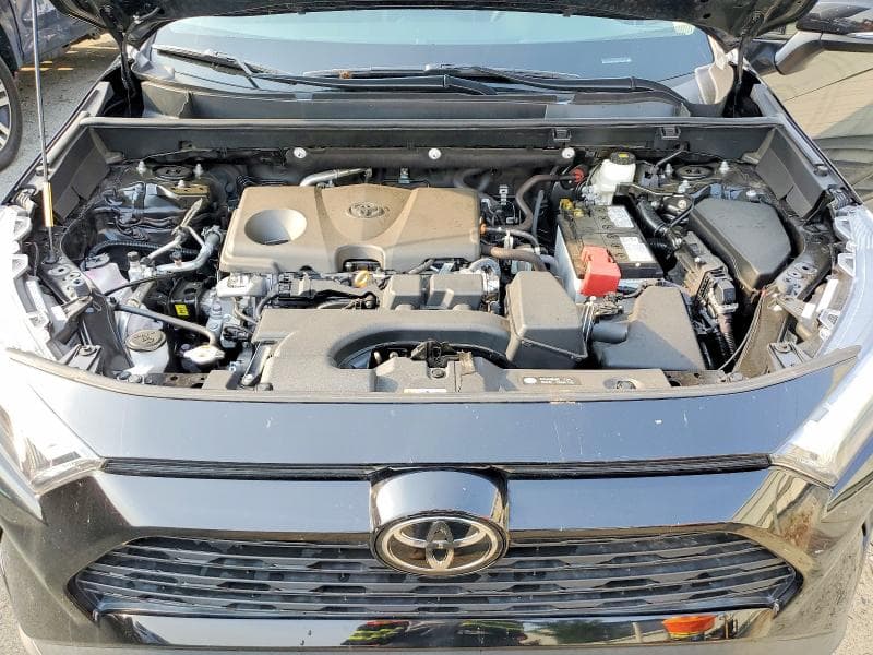 2024 TOYOTA RAV4 LE 12
