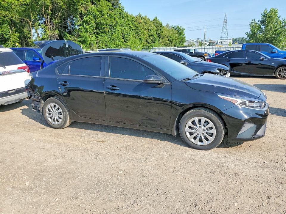 2023 KIA FORTE LX 4