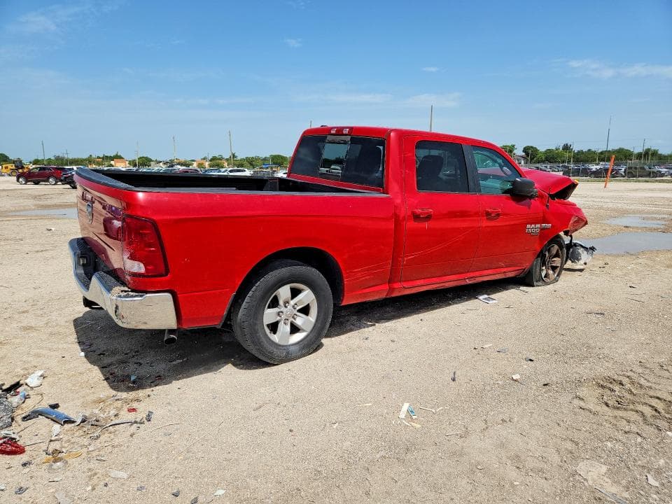 2019 RAM 1500 CLASSIC SLT 3
