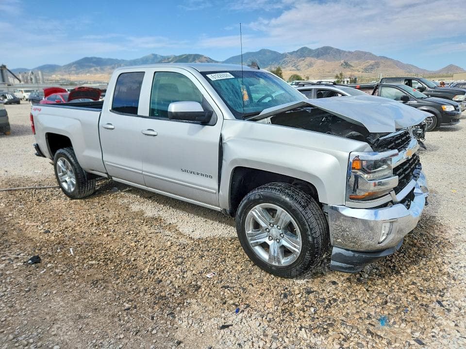 2018 CHEVROLET SILVERADO K1500 LT 4