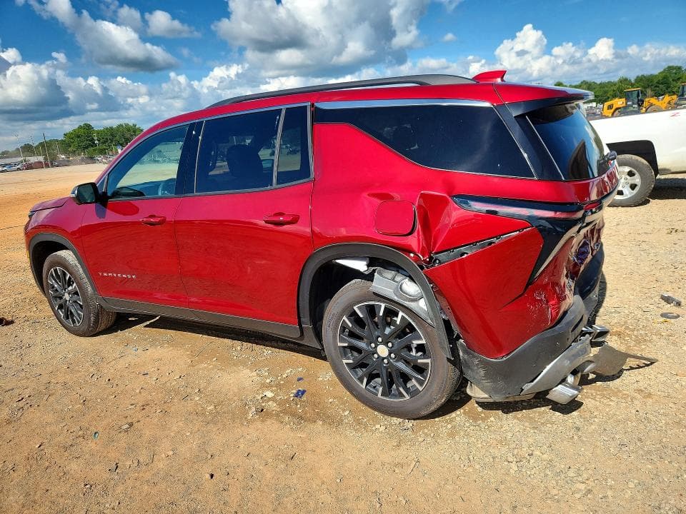 2025 CHEVROLET TRAVERSE LT 2