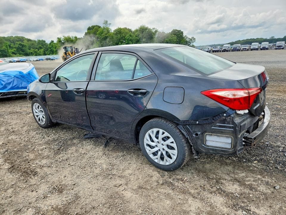 2018 TOYOTA COROLLA LE 2