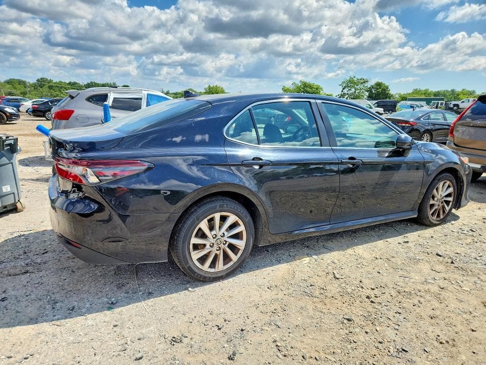 2023 TOYOTA CAMRY LE 3