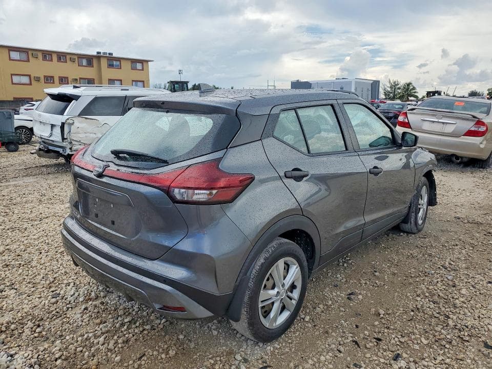 2023 NISSAN KICKS S 3