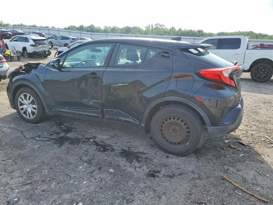 2021 TOYOTA C-HR LE 2