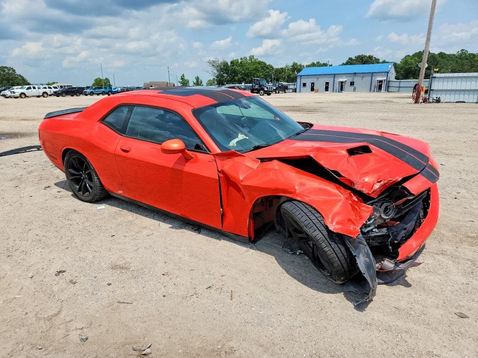 2017 DODGE CHALLENGER SXT 4