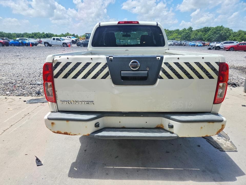 2017 NISSAN FRONTIER S 6