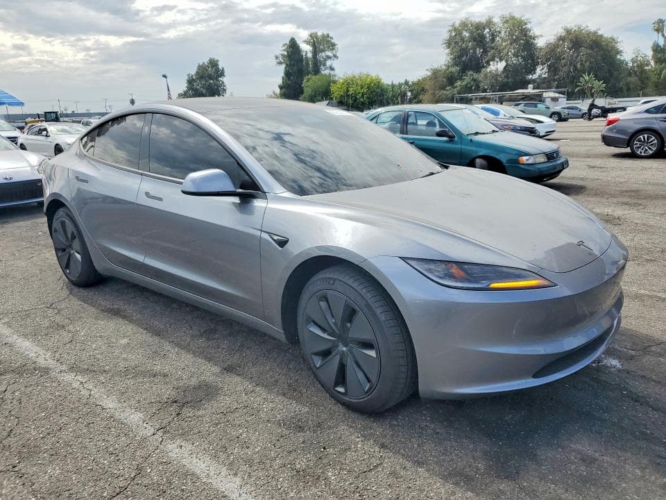 2026 TESLA MODEL 3 4