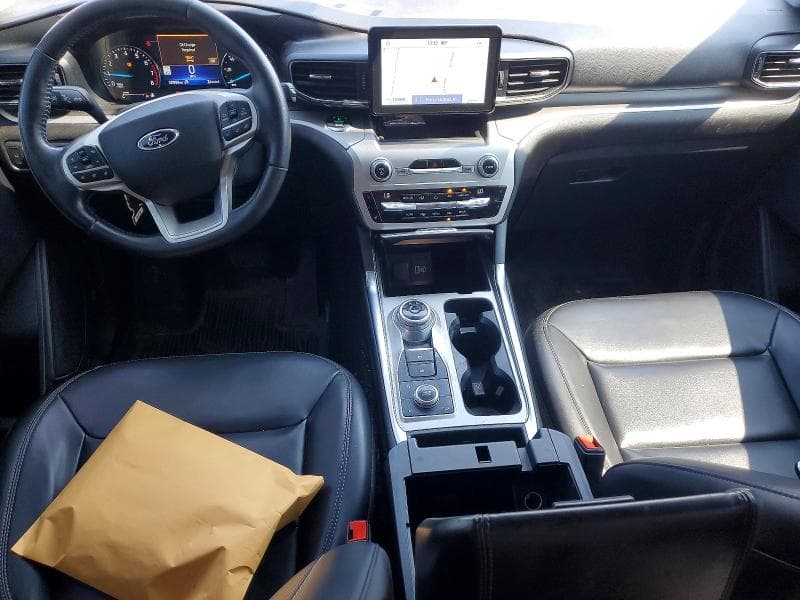 2021 FORD EXPLORER XLT 8