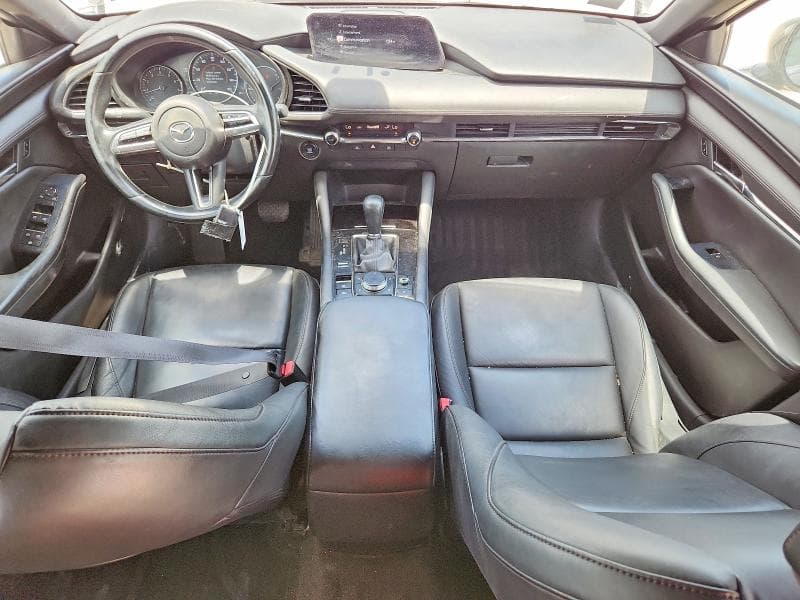 2019 MAZDA 3 8