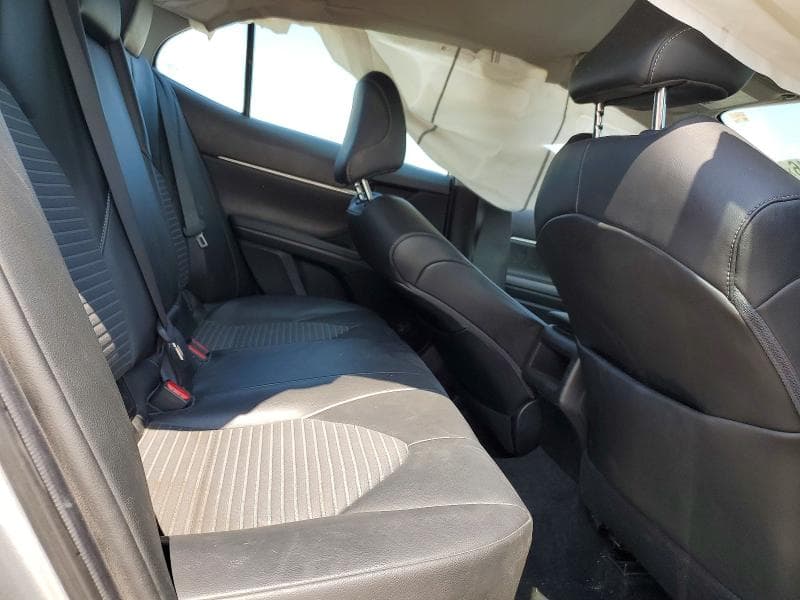 2021 TOYOTA CAMRY SE 10